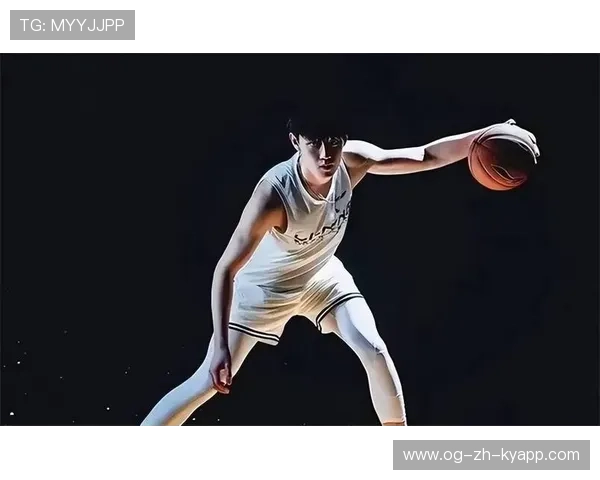 CBA曾凡博外线三分训练更稳定，点燃未来篮球之火