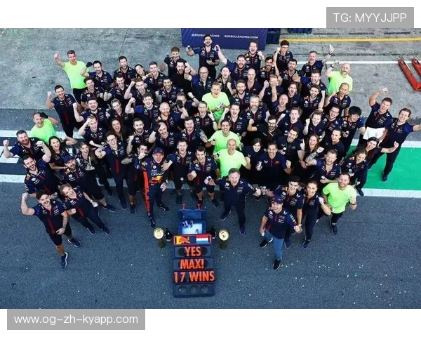 F1车队车库幕后团队首次公开媒体见面