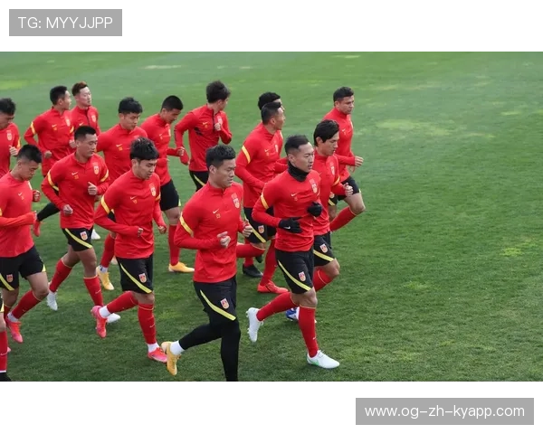 国足训练课对外开放引关注，国足训练课直播